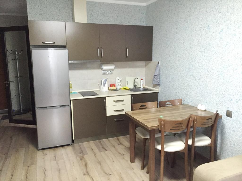 Sea Towers 2 Room Apartment Batumi Bagian luar foto